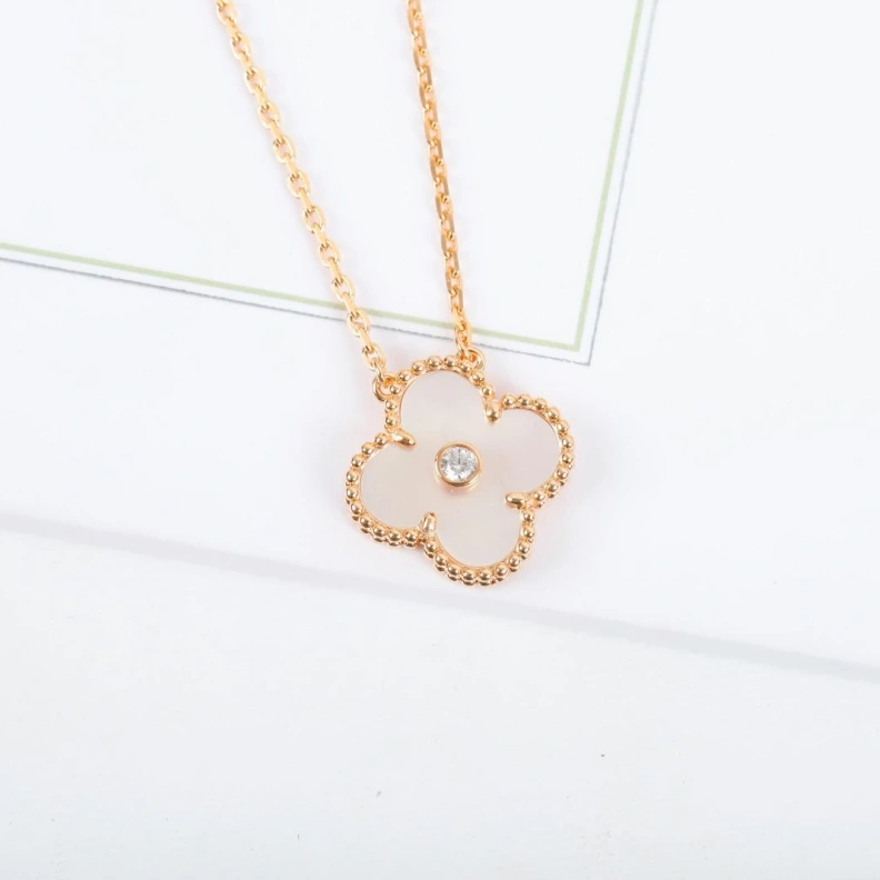 UrbanStyle Chxnxl Necklaces 285328
