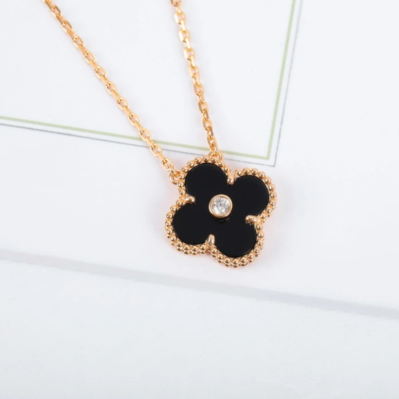 UrbanStyle Chxnxl Necklaces 285328