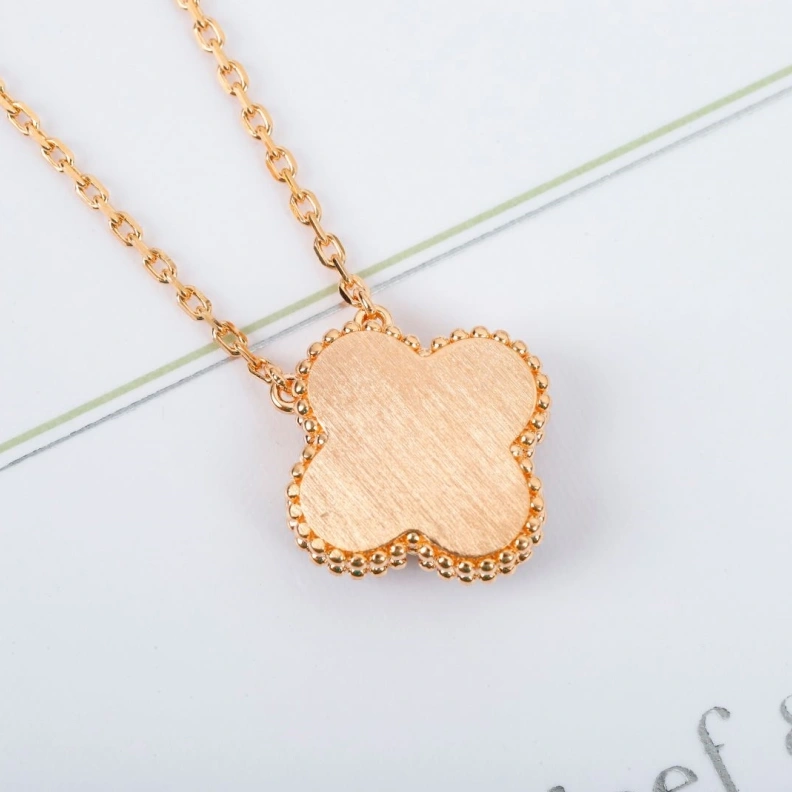 Lightweight Chxnxl Necklaces 285325