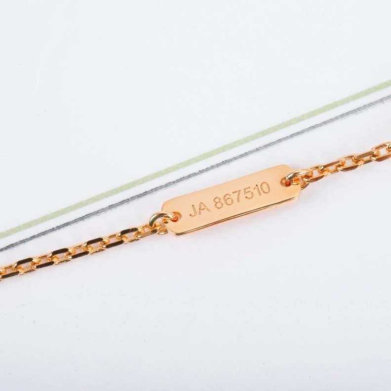 Lightweight Chxnxl Necklaces 285325