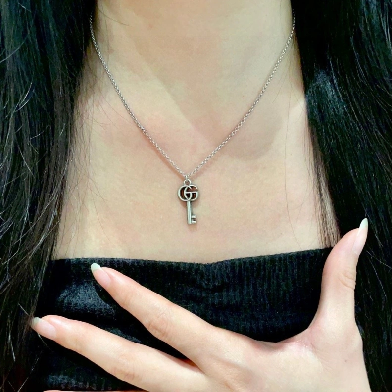Lightweight Gxccx Necklaces 302540