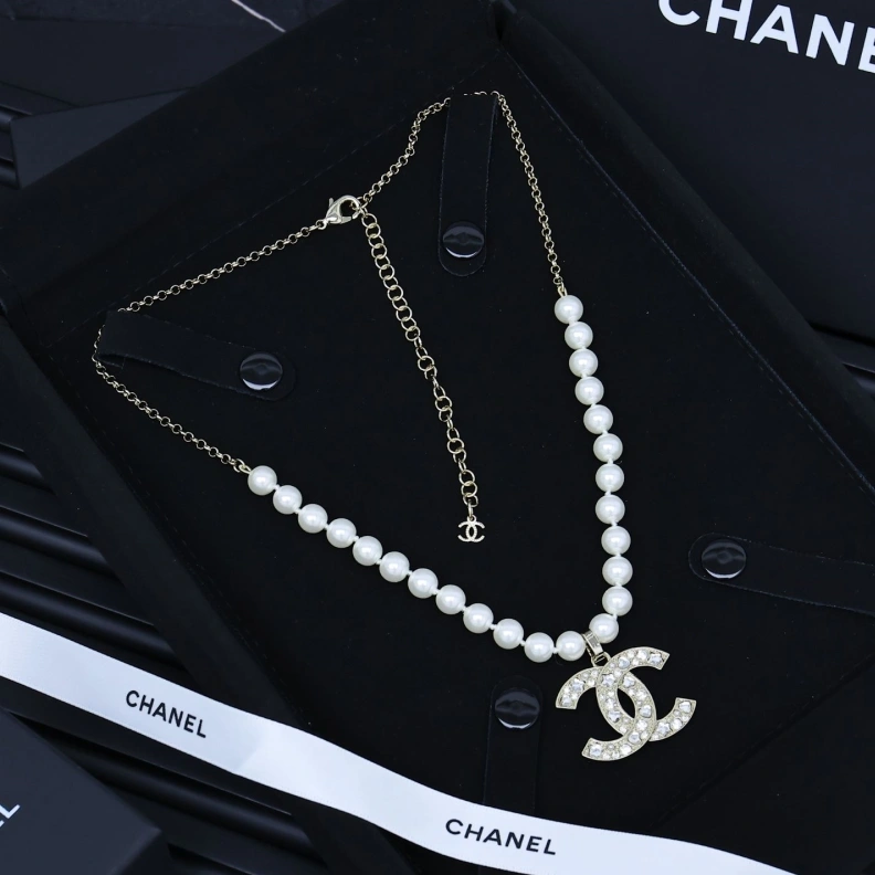 Durable Chxnxl Necklaces 285322