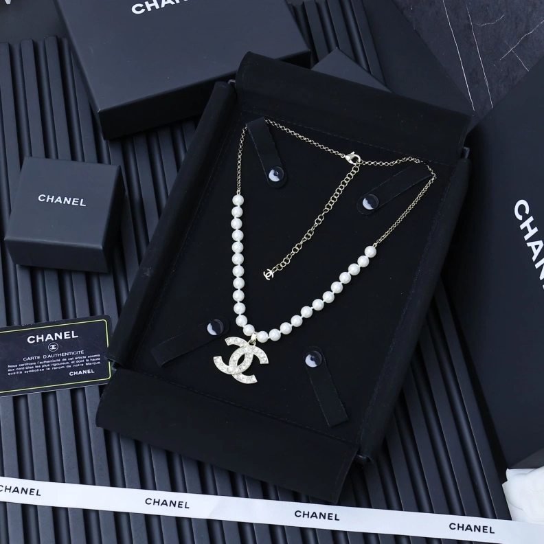 Durable Chxnxl Necklaces 285322