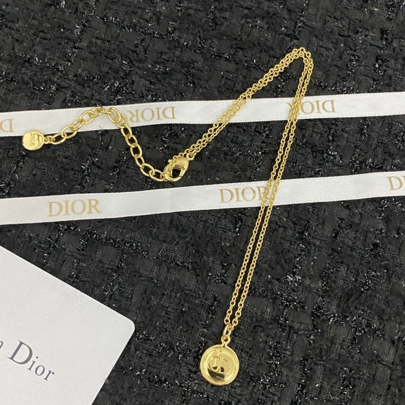 EyeCatching Christian Dxxr Necklaces 294071