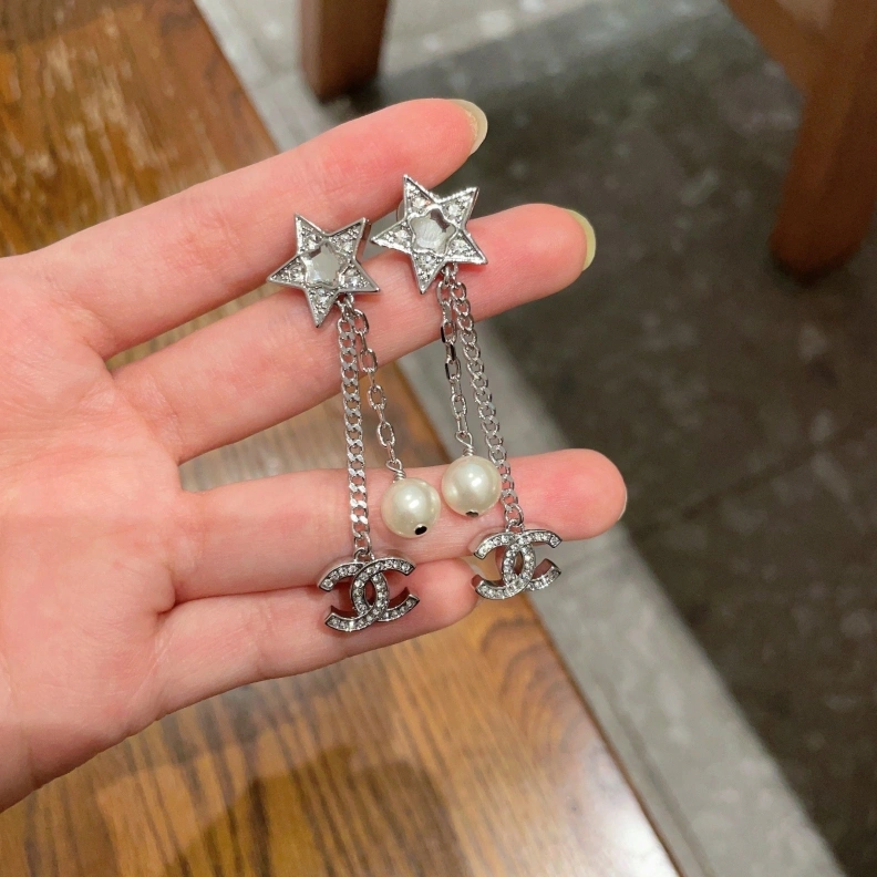 Chxnxl Earrings Sophisticated 285747