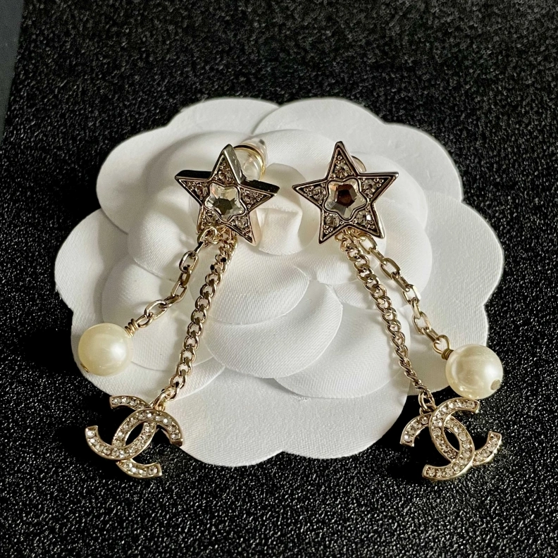 Vibrant Chxnxl Earrings 285754