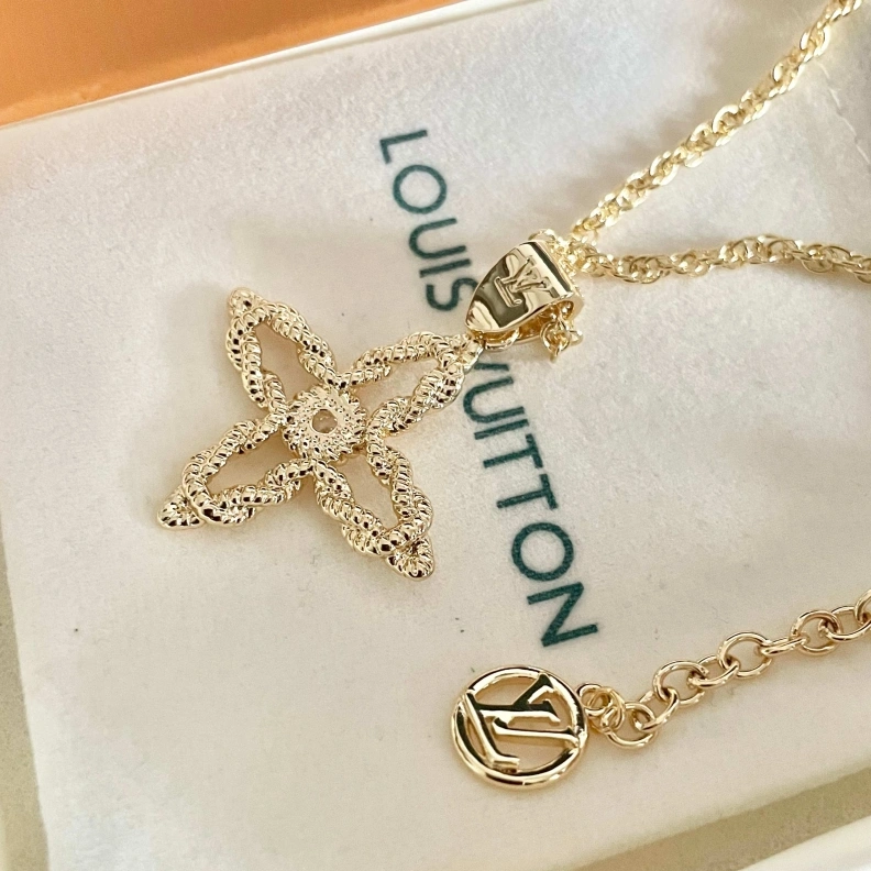 Durable LX Necklaces 308844