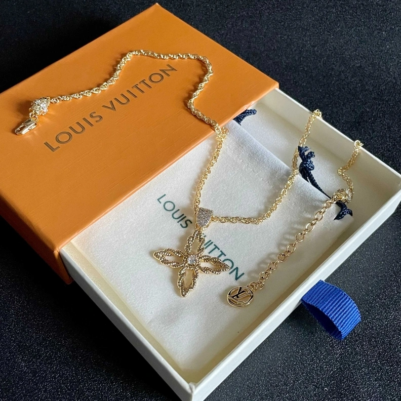 Durable LX Necklaces 308844