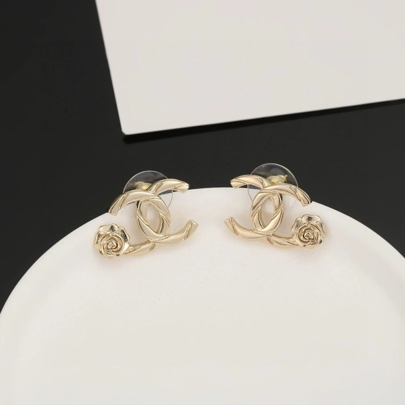 Minimalist Chxnxl Earrings 285737