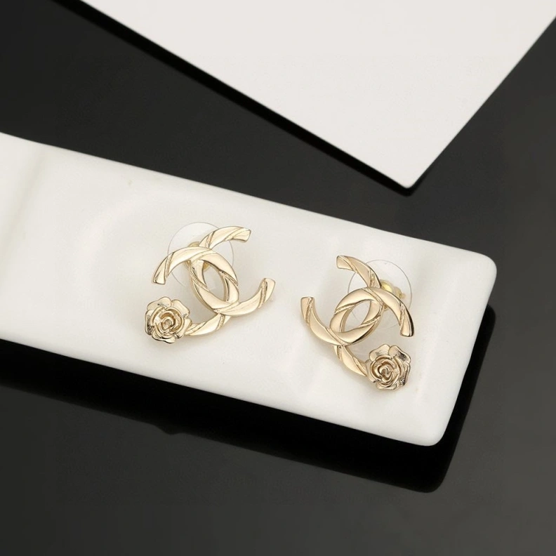 Minimalist Chxnxl Earrings 285737