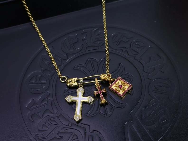 UrbanStyle Chrxmx Hxxrts Necklaces 296791