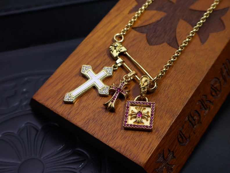 UrbanStyle Chrxmx Hxxrts Necklaces 296791