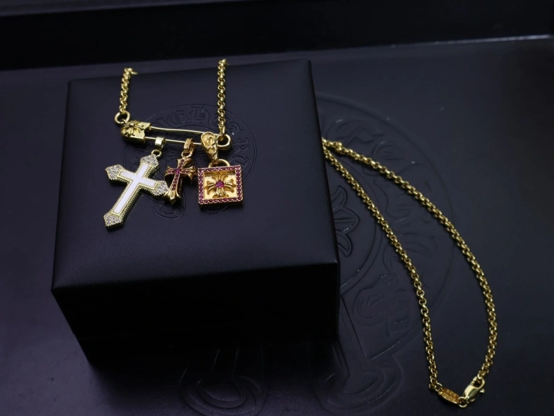 UrbanStyle Chrxmx Hxxrts Necklaces 296791