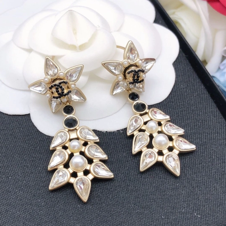 Trendsetting Chxnxl Earrings 285742
