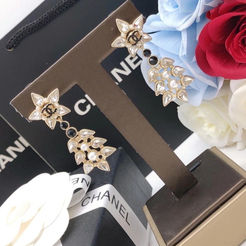 Trendsetting Chxnxl Earrings 285742