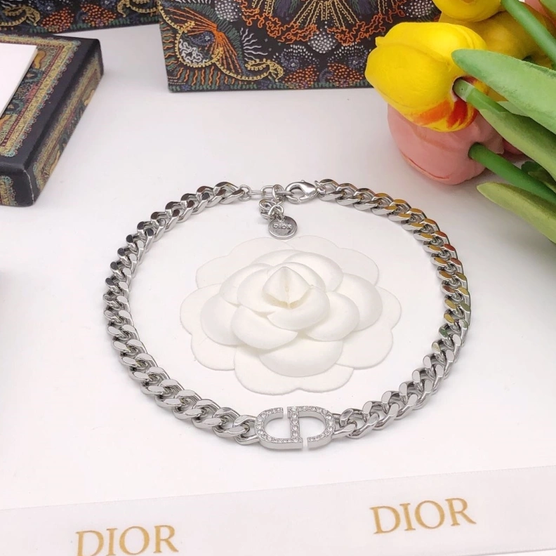 Christian Dxxr Necklaces Unique 294070