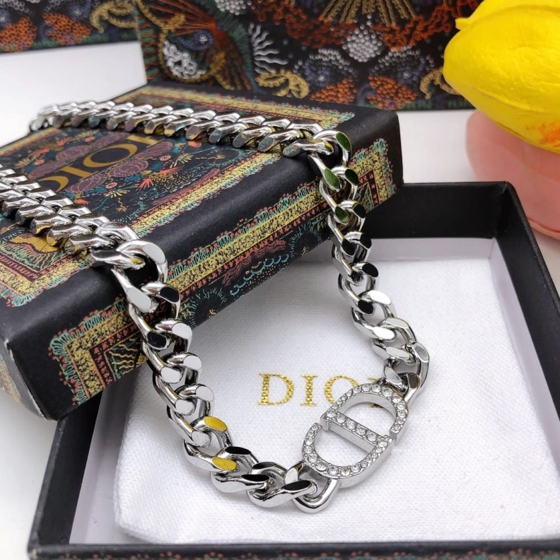 Christian Dxxr Necklaces Unique 294070