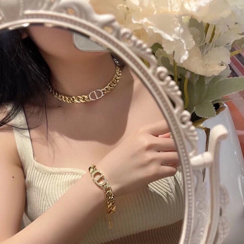 Stylish Christian Dxxr Necklaces 294054