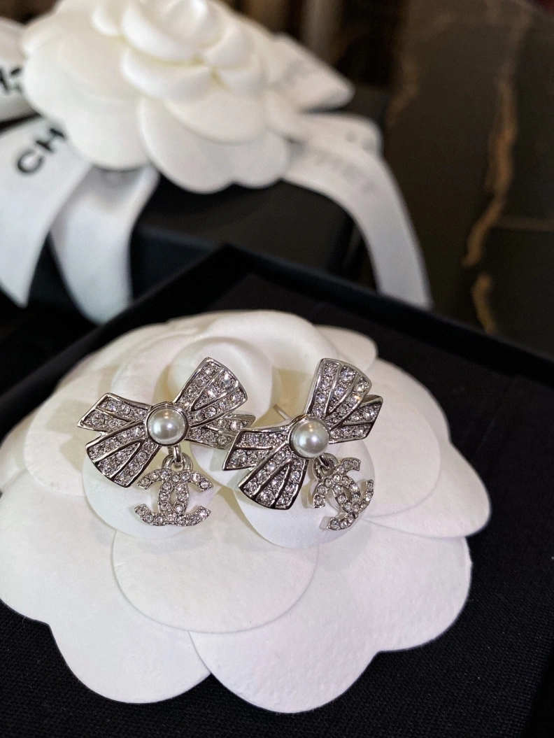 Chxnxl Earrings Trendsetting 285735
