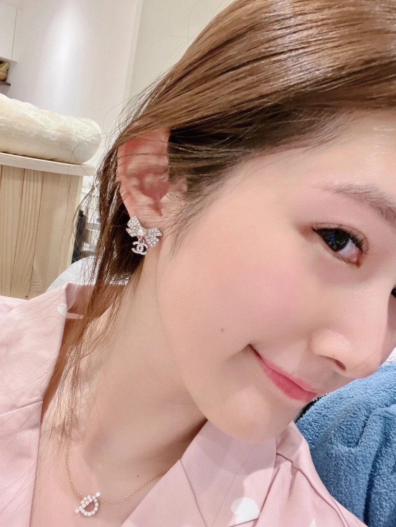 Chxnxl Earrings Trendsetting 285735