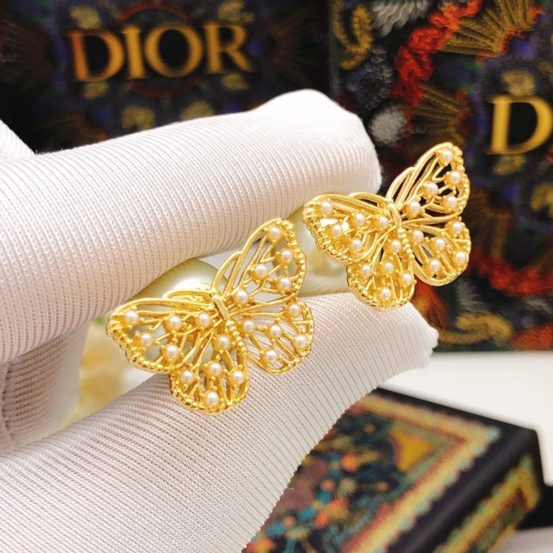 Trendsetting Christian Dxxr Earrings 294147