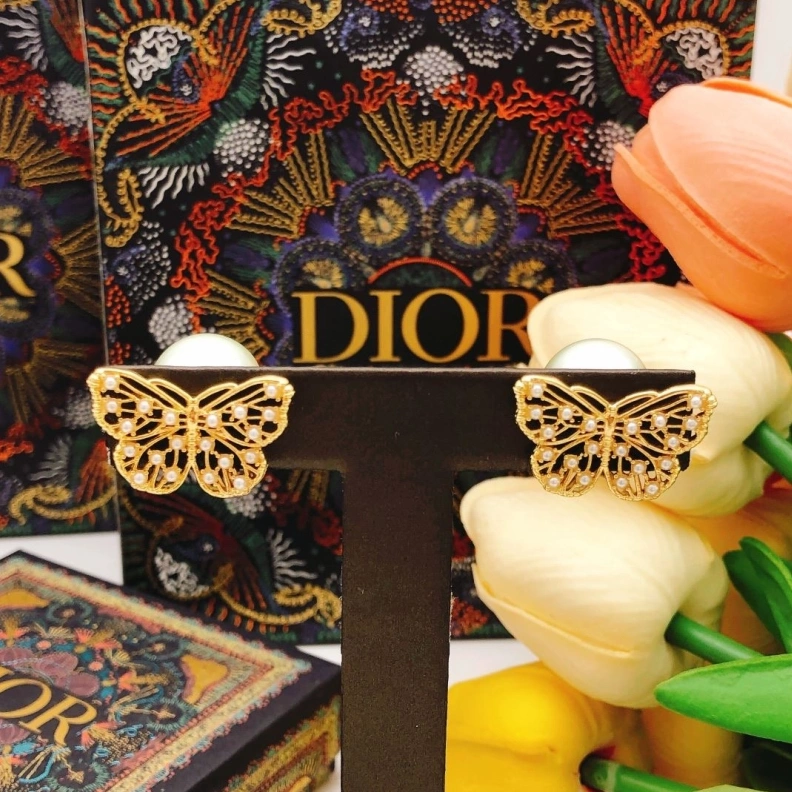 Trendsetting Christian Dxxr Earrings 294147