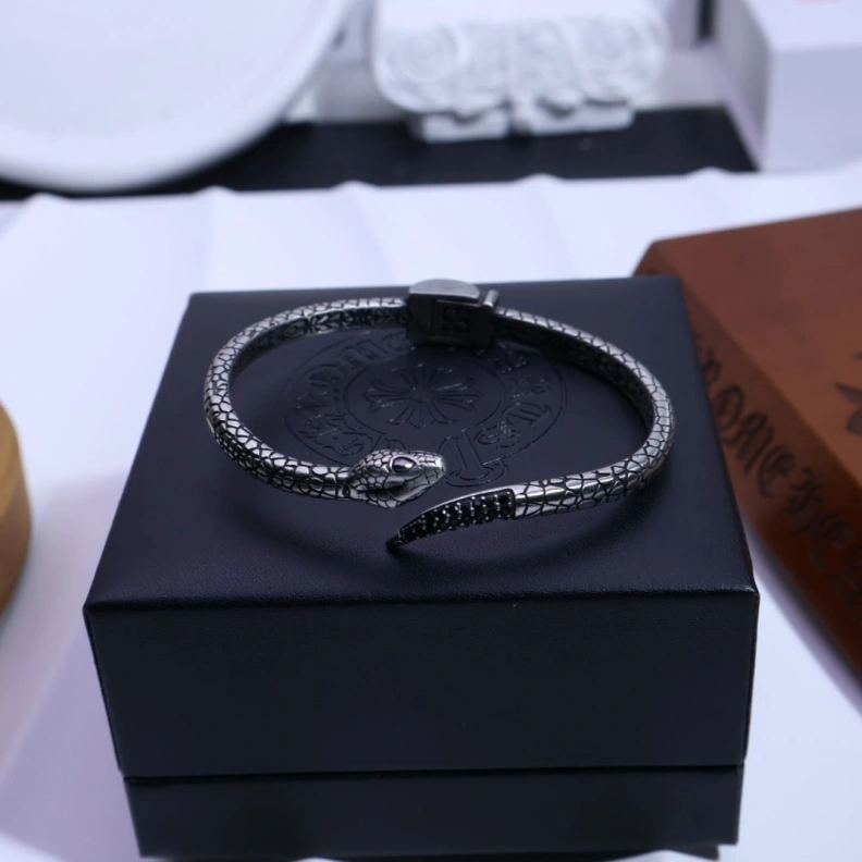 Minimalist Chrxmx Hxxrts Bracelets 297258
