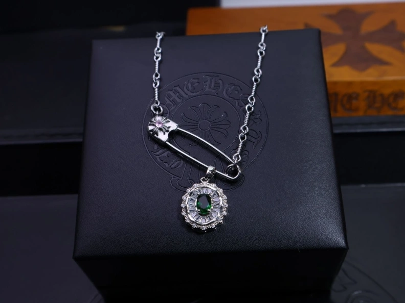 Comfortable Chrxmx Hxxrts Necklaces 296776