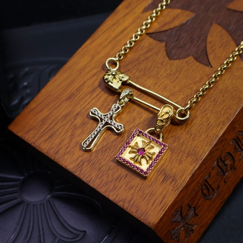 Chrxmx Hxxrts Necklaces Compact 296773
