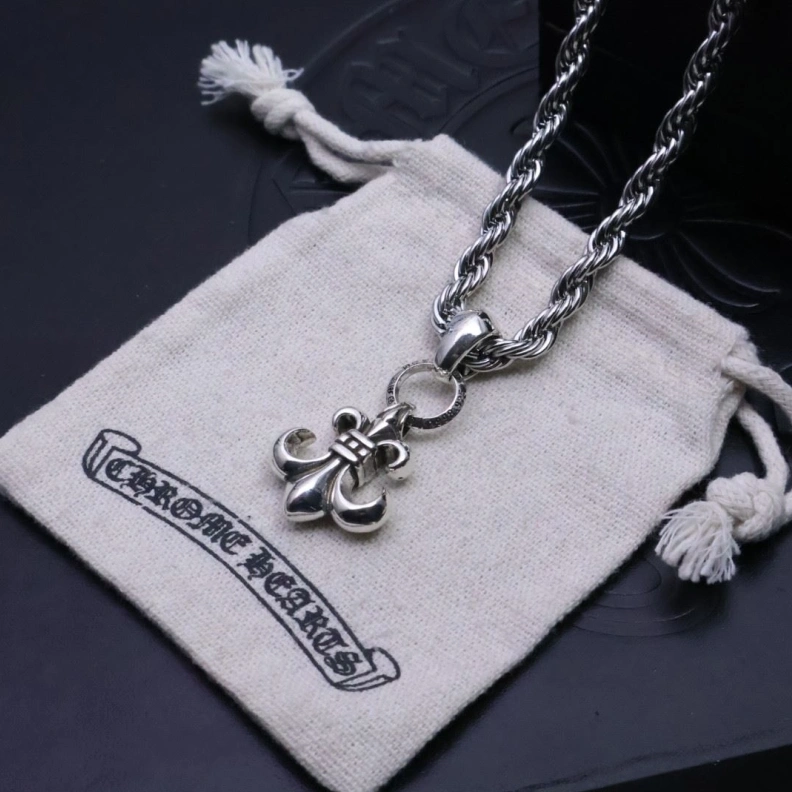 Sleek Chrxmx Hxxrts Necklaces 296758