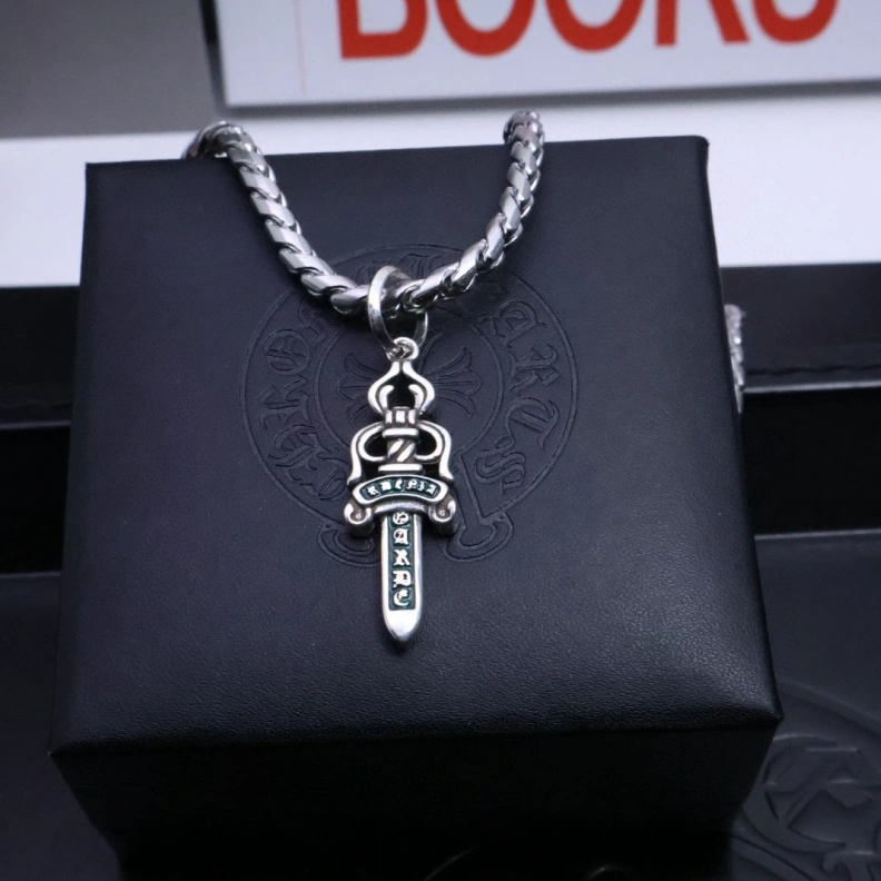 Chrxmx Hxxrts Necklaces Breathable 296756