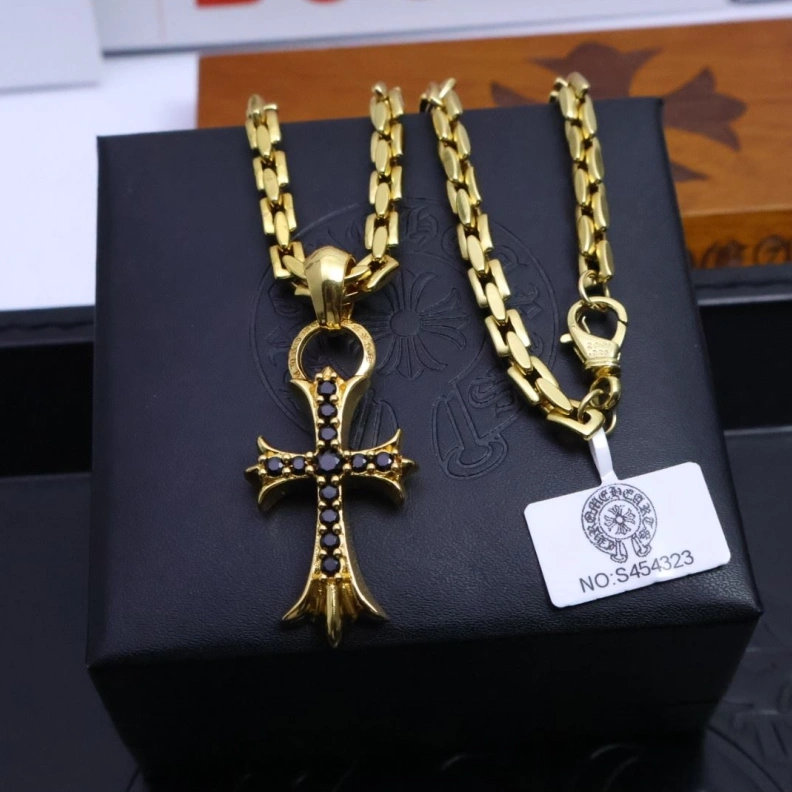 Resilient Chrxmx Hxxrts Necklaces 296754