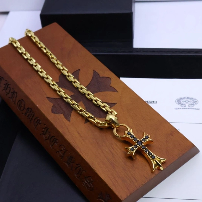 Resilient Chrxmx Hxxrts Necklaces 296754