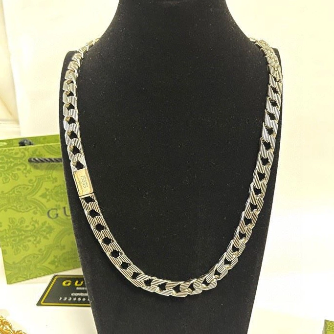 Stylish Gxccx Necklaces 302522