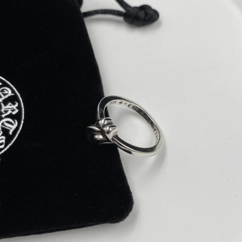 Resilient Chrxmx Hxxrts Necklaces 296739