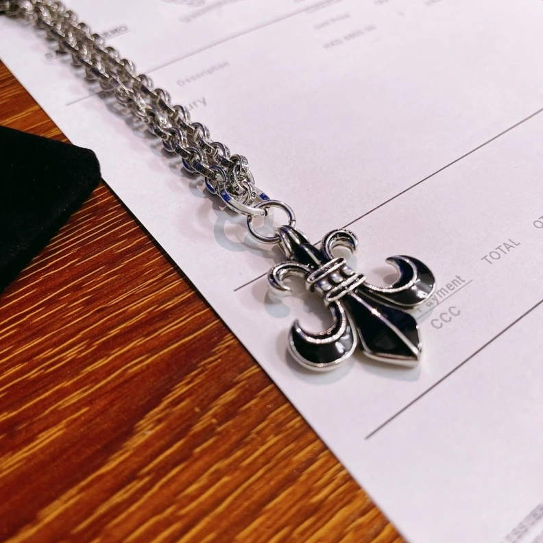 ModernLook Chrxmx Hxxrts Necklaces 296745