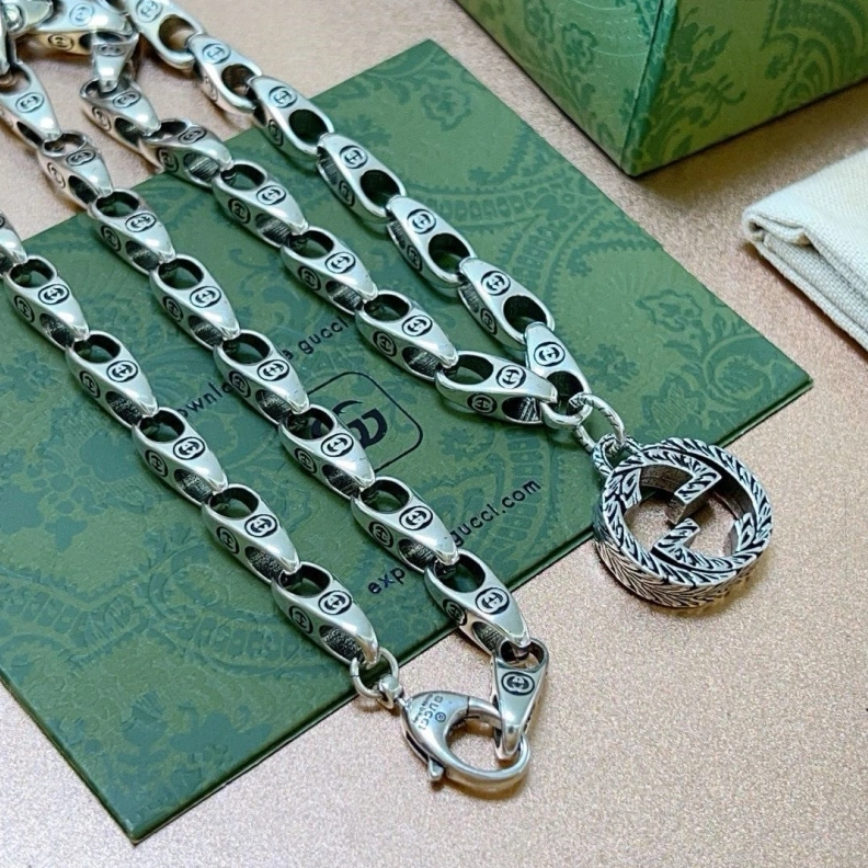 Stylish Gxccx Necklaces 302536