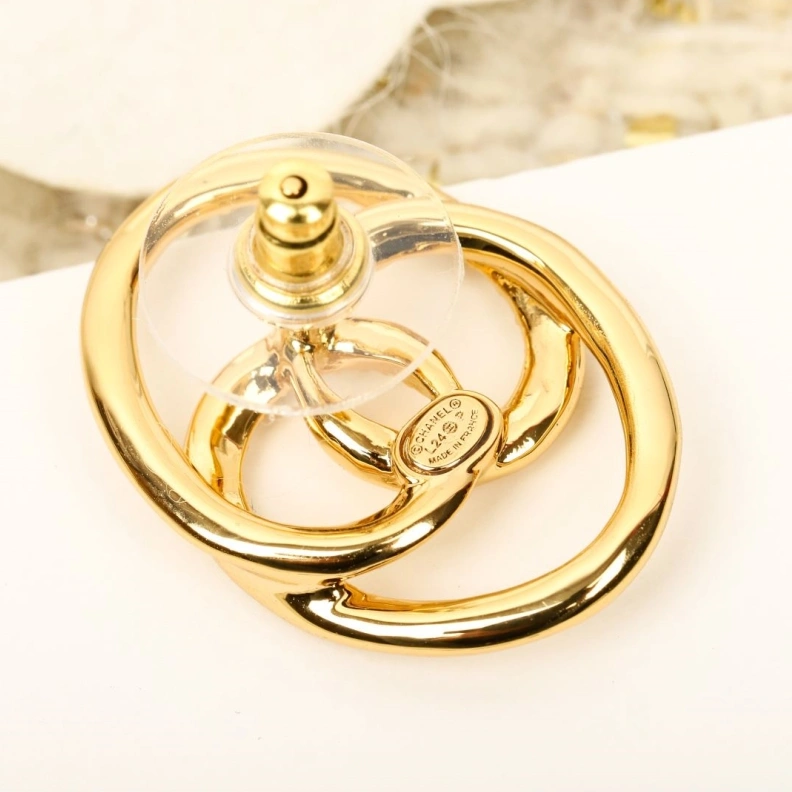 Breathable Chxnxl Earrings 285734