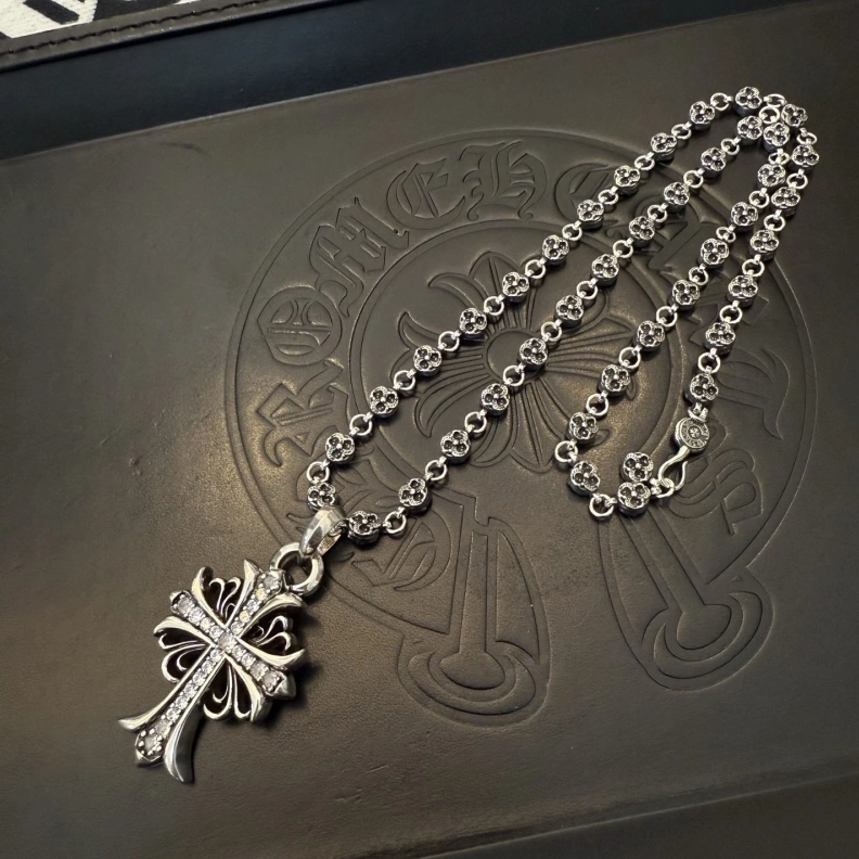 Durable Chrxmx Hxxrts Necklaces 296747