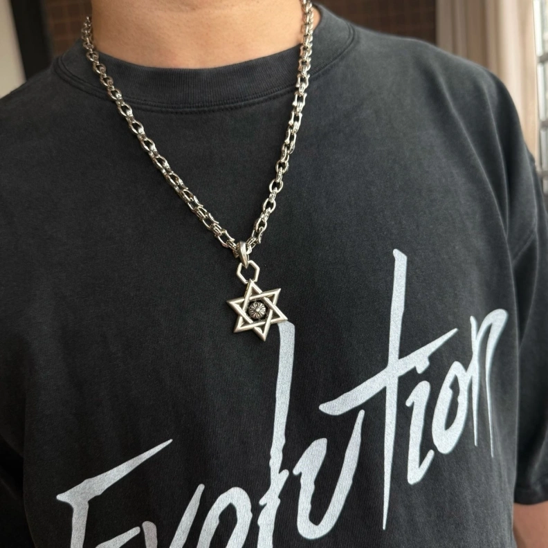 Chrxmx Hxxrts Necklaces Refined 296743