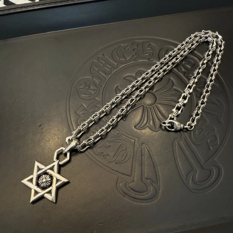 Chrxmx Hxxrts Necklaces Refined 296743
