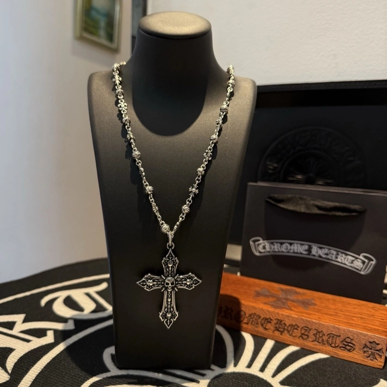 Trendsetting Chrxmx Hxxrts Necklaces 296734