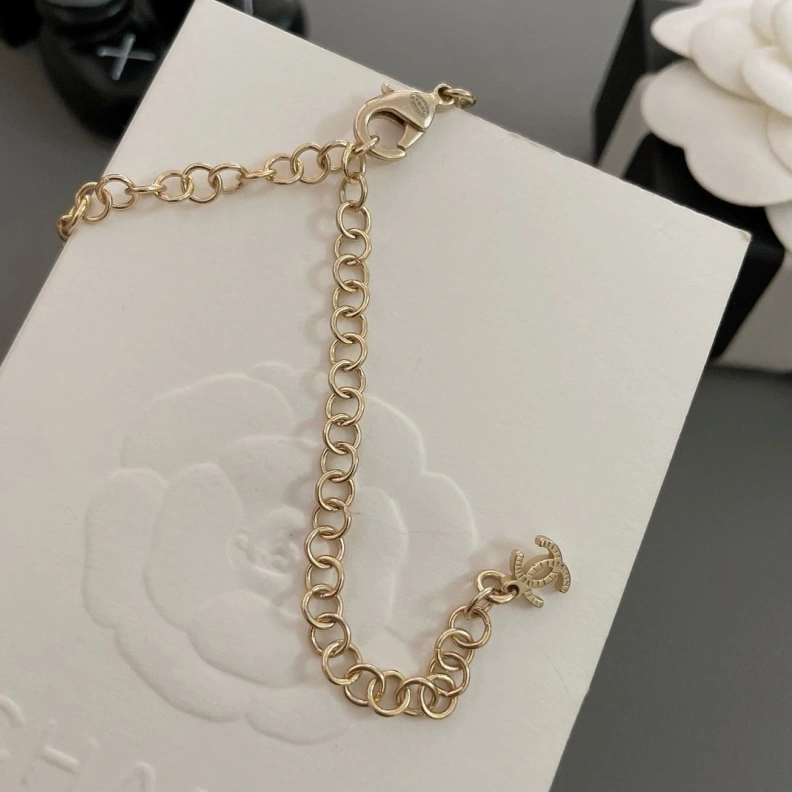 Comfortable Chxnxl Necklaces 285299