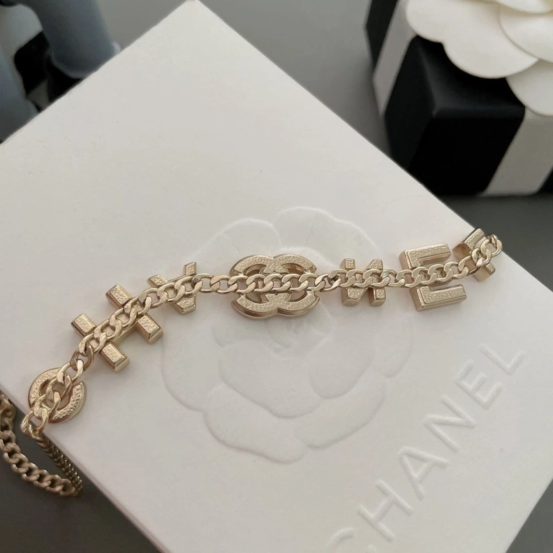 Comfortable Chxnxl Necklaces 285299