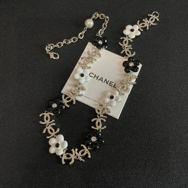Chxnxl Necklaces Vibrant 285303