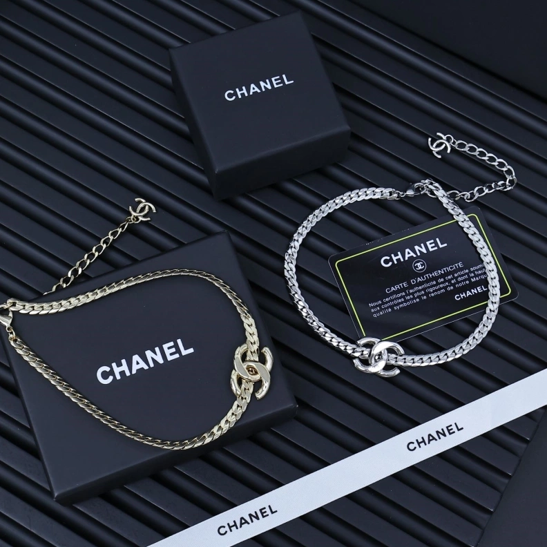 Minimalist Chxnxl Necklaces 285309