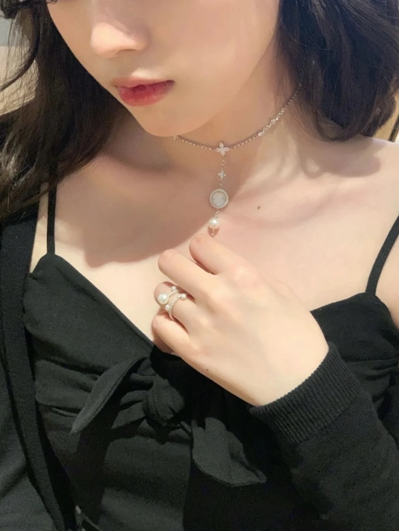 Fashionable Axm Necklaces 281362