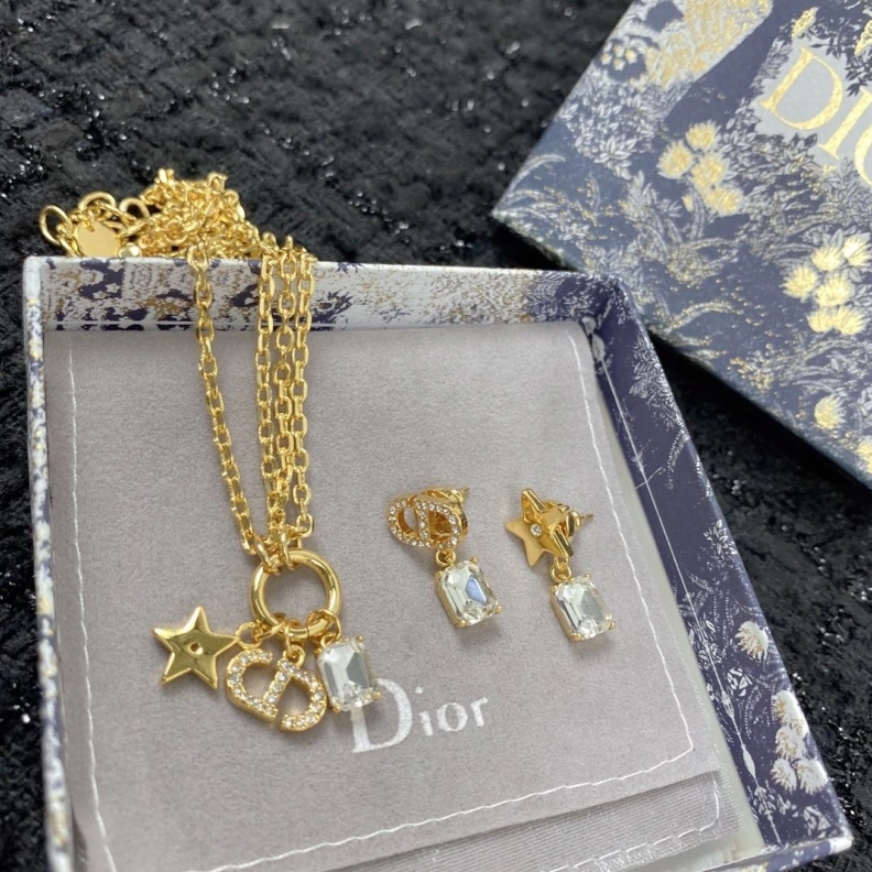 Trendsetting Christian Dxxr Necklaces 294055