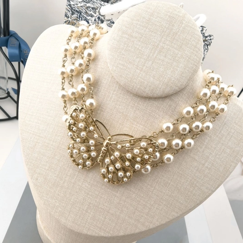 Christian Dxxr Necklaces Fashionable 294060