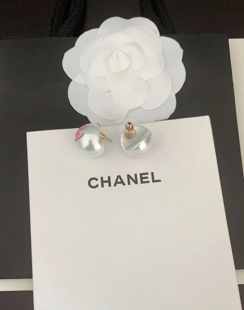 Trendsetting Chxnxl Earrings 285709